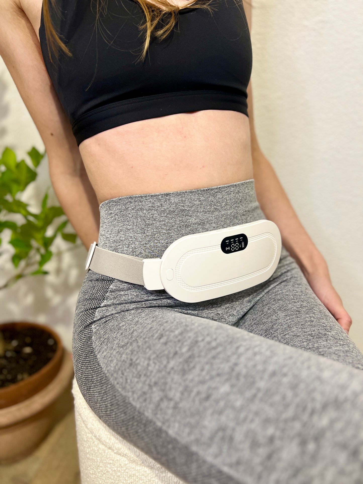 The Flow Menstrual Heat Band (wit)